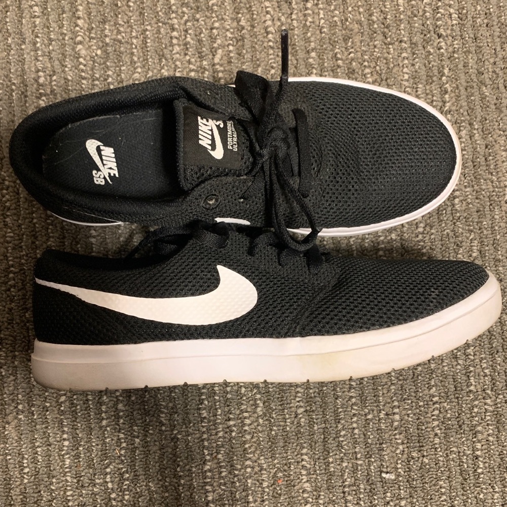 Black Nike Sneakers